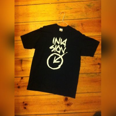 Invasion - Logo Shirt M